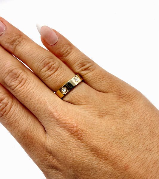 Dainty Luxe Ring