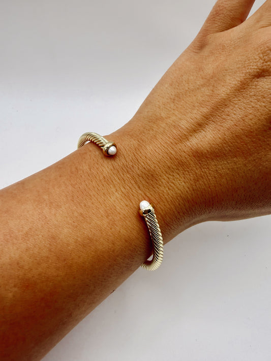 The Tide Pearl Cuff